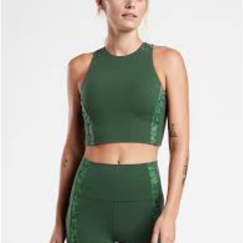 Athleta Concious Crop tank A-C (3- green)